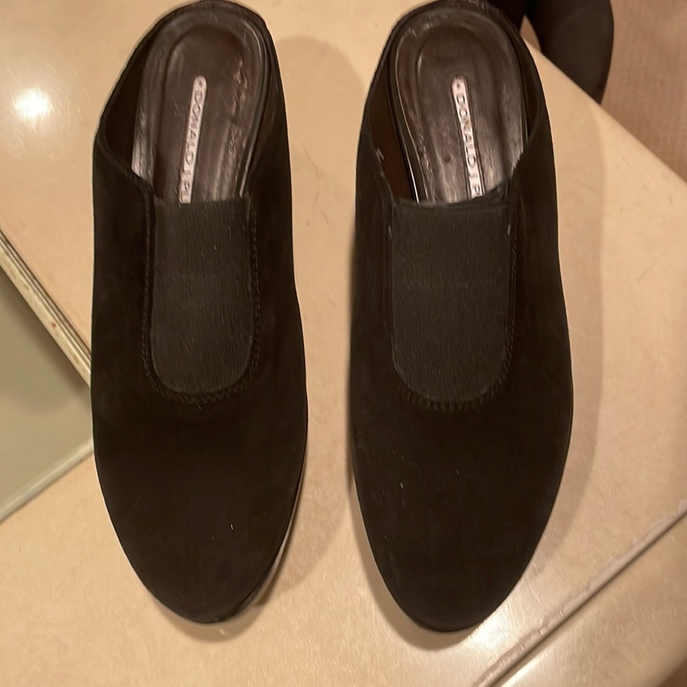 Donald Pliner, Black Mules Bix, size 5.5